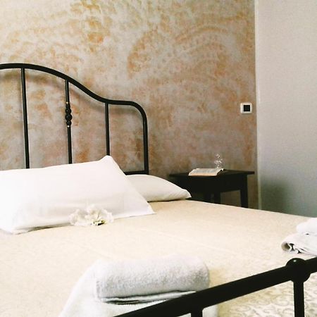 La Gemma Del Salento Rooms&Apartments Racale Extérieur photo