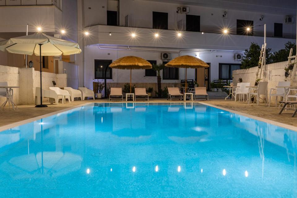 La Gemma Del Salento Rooms&Apartments Racale Extérieur photo
