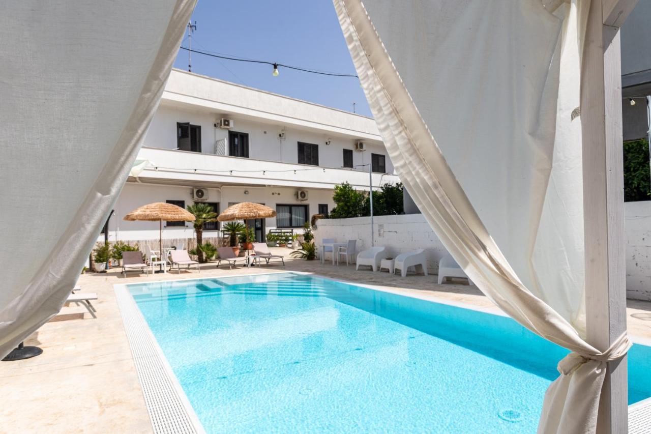 La Gemma Del Salento Rooms&Apartments Racale Extérieur photo